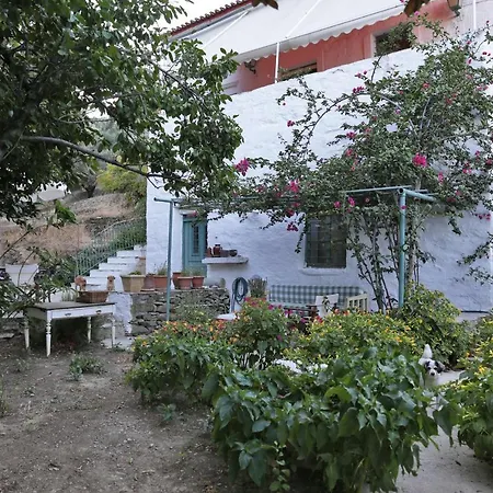 Apatouria Apartment *